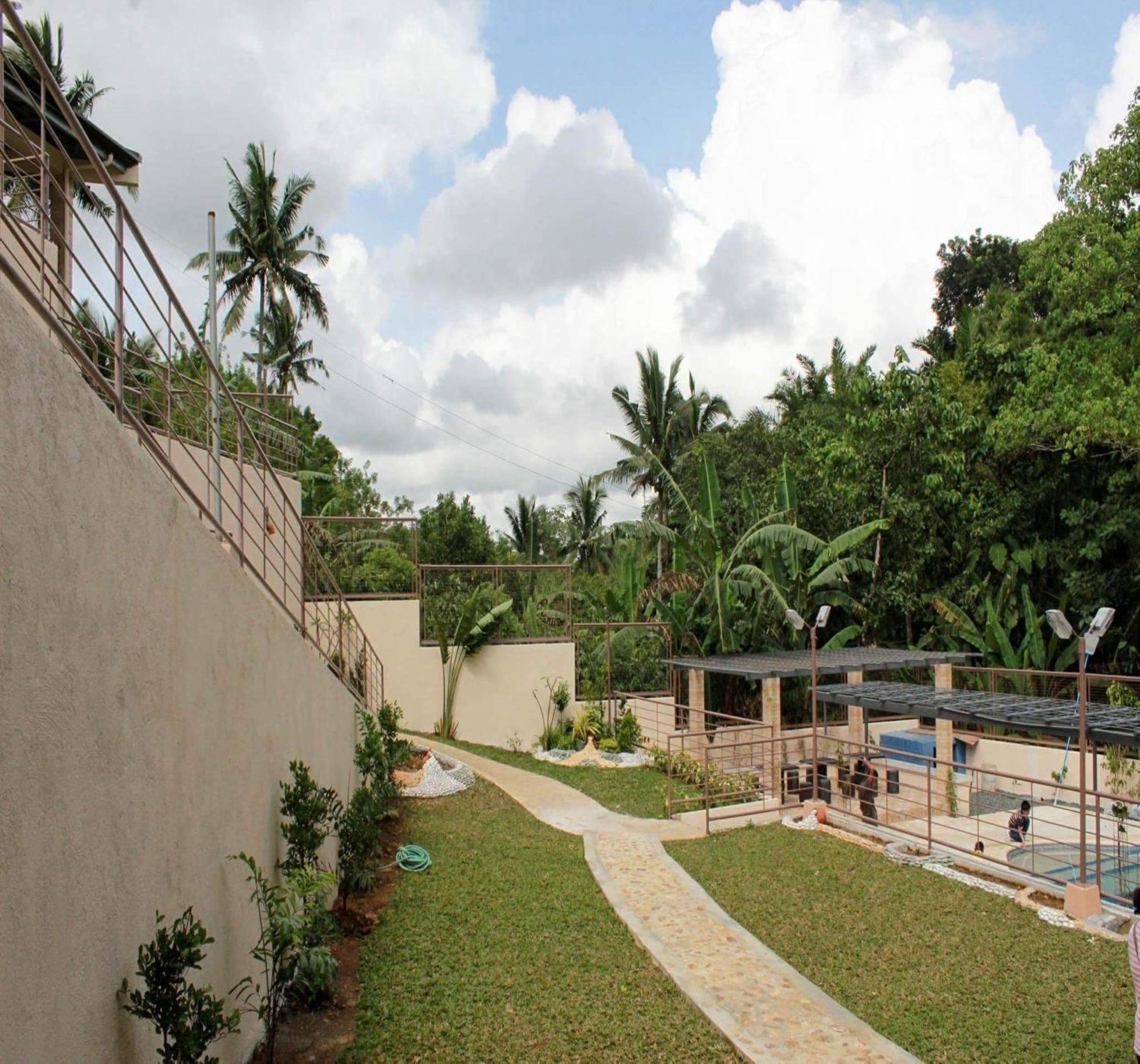 Oyo 1067 Villa Sofia At Silang Tagaytay City Dış mekan fotoğraf